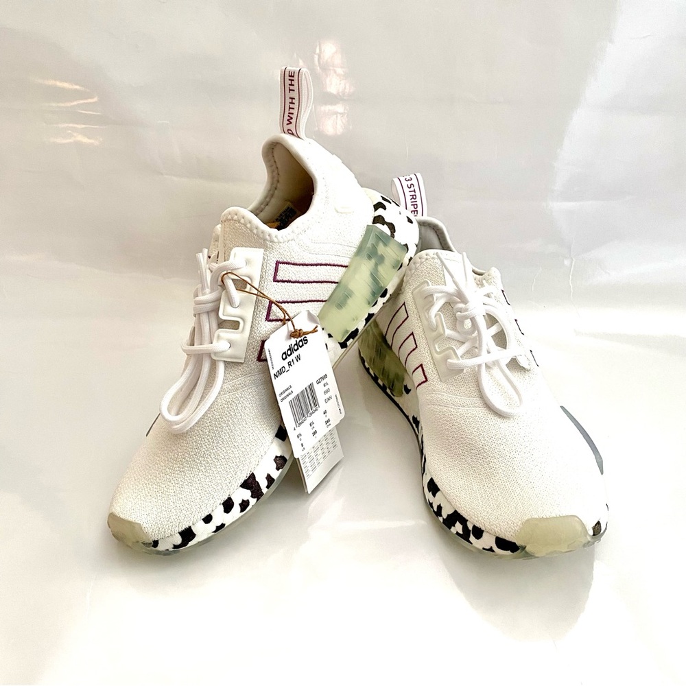 NIB Women’s Adidas NMD_R1 Sneakers